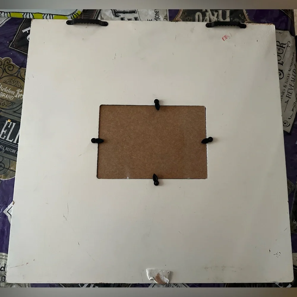 Kling Tan Shell Motif Picture Frame - Picture 2 of 7